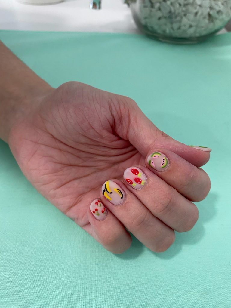 servicios de uñas galería 12